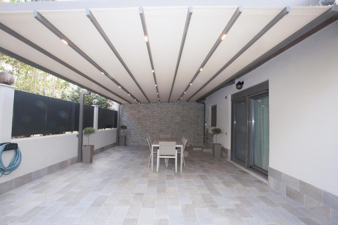 Dolphin Vila Peraía Exterior foto